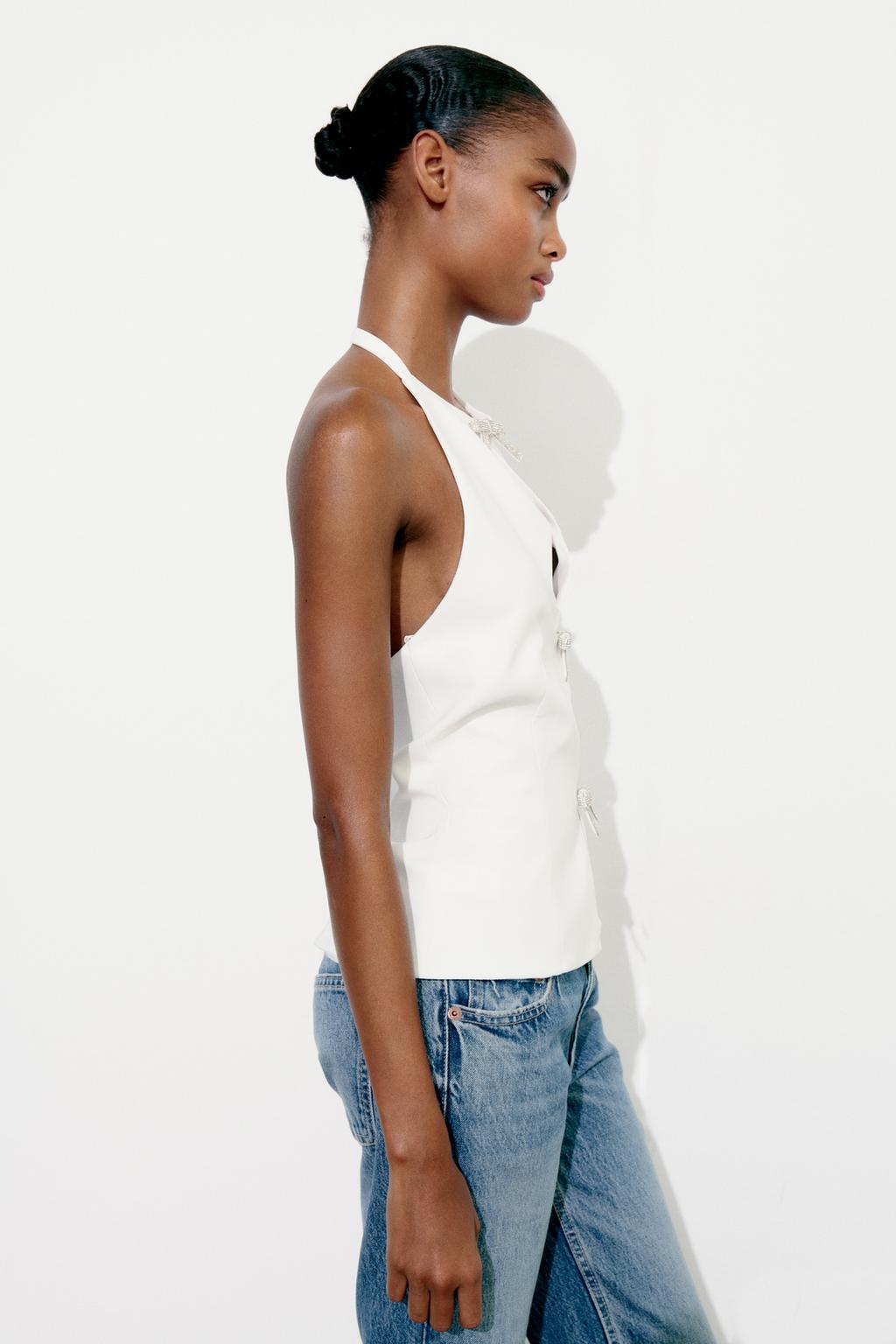 SARA | JEWEL STRIK TOP