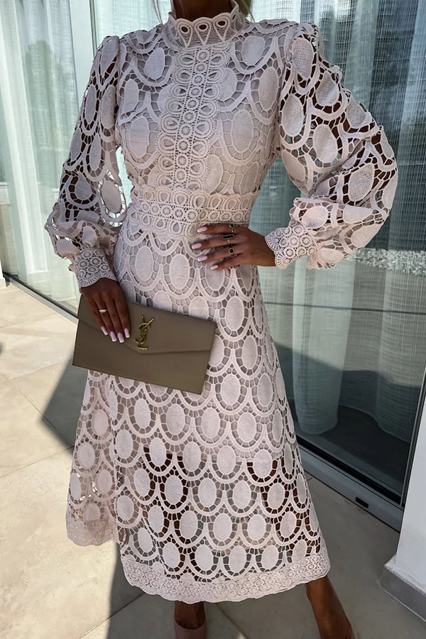 PAULINE - ROMANTISCHE KANTEN JURK