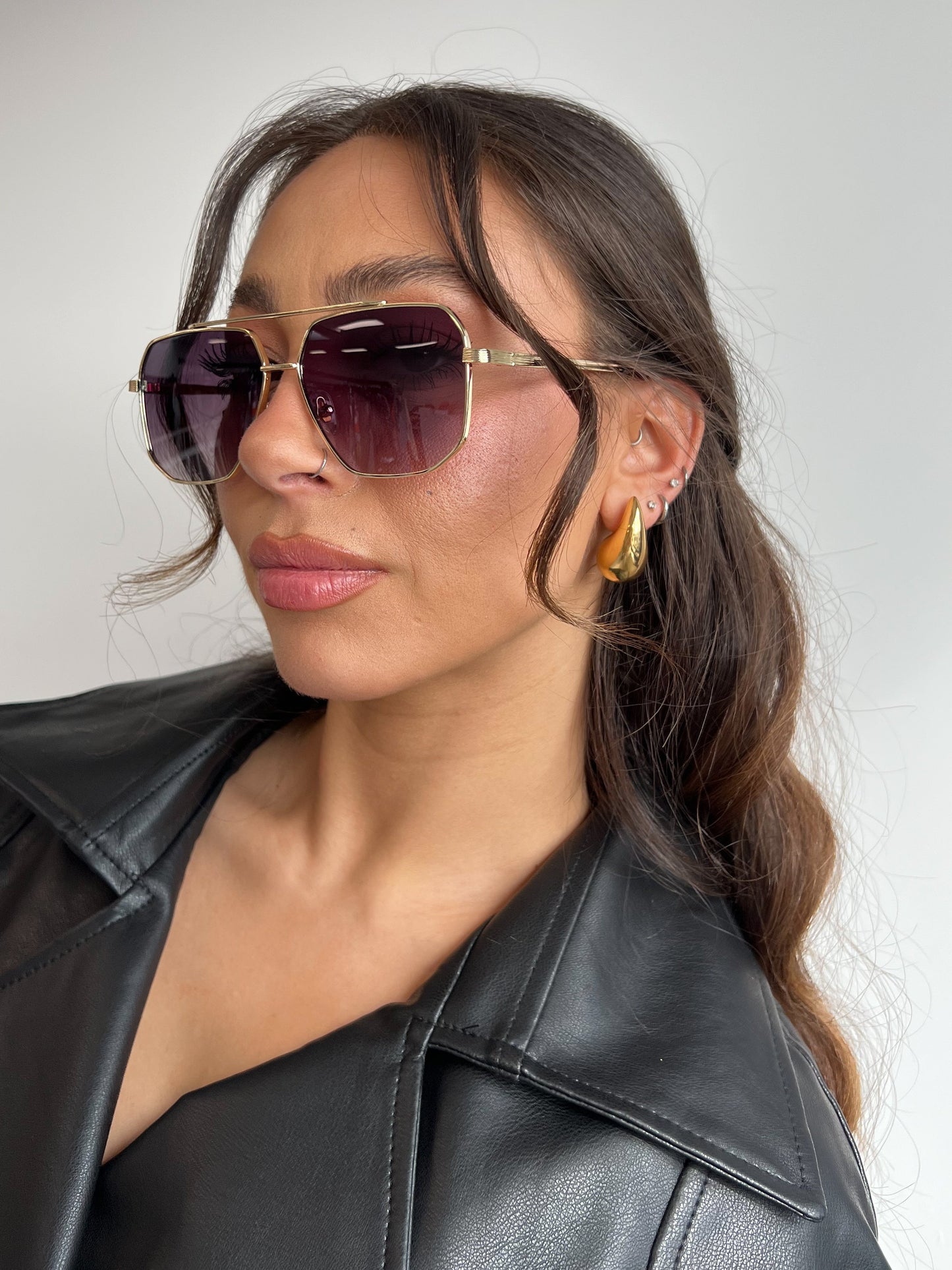 INSPIRED VENETA SUNNIES GOLD