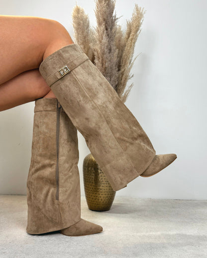 Suede boots taupe