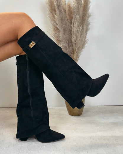 Suede boots black